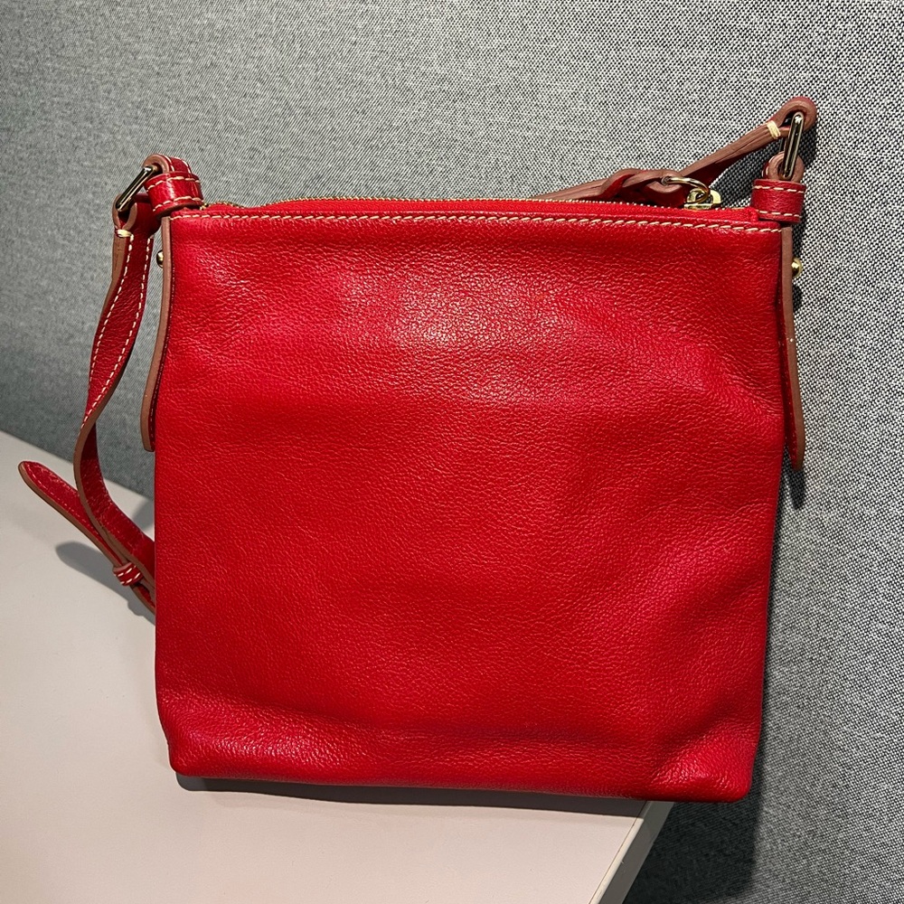 Dooney & Bourke Red Pebble Leather Letter Carrier Bag - Picture 2 of 16